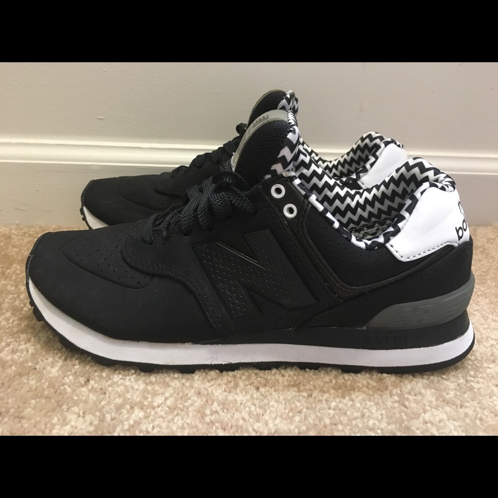 New balance size 8 black and white chevron